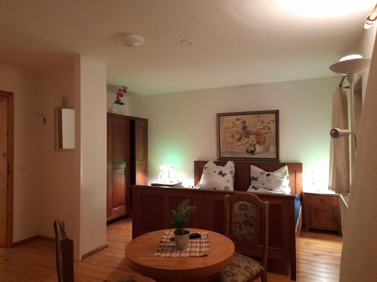Pension Schwalbenhof Gestut Bartos Lommatzsch Экстерьер фото